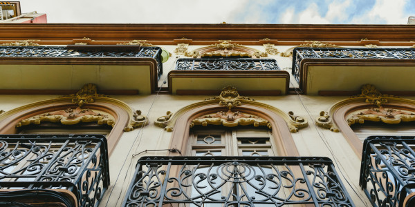 Rehabilitación y Restauración de Fachadas en Torrejón de Ardoz · Restauración de Fachadas Emblemáticas